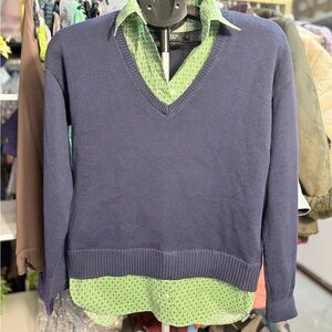 Lauren Ralph Lauren women’s V-Neck Sweater in Navy Paisley